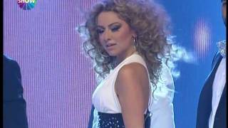 Hadise  Düm Tek Tek Show TV 2012 Yılbaşı Konseri [upl. by Azpurua]