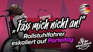 „Fass mich nicht an“ – Rollstuhlfahrer Bernard Bonsu eskaliert auf Parteitag der Linken [upl. by Ekul909]