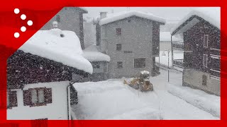 Gressoney La Trinité la nevicata si intensifica [upl. by Paul]