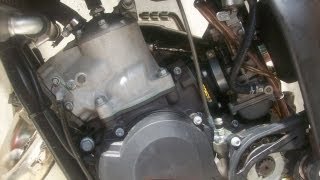 Tech Tip 3 Come smontare il carburatore  How to disassemble the carburetor [upl. by Lust799]