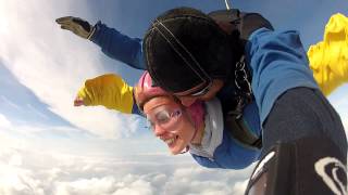 Tandemsprung von Caroline bei skydive nuggets in Leutkirch [upl. by Einna120]