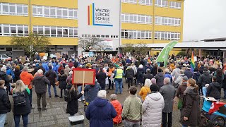 Wolfhagen bleibt bunt 🎉 💚💛🔹🔸🏳️‍🌈 🟣 🎈🎈  Demo für Menschenrechte  Vielfalt  gegen Rechtsextremismus [upl. by Bernardo]