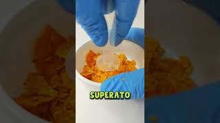 QUESTA PERSONA HA MESSO DORITOS AL MICROSCOPIO [upl. by Aitan]