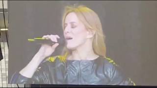 Veronic Dicaire 1ère Partie Celine DION Live 2017 BORDEAUX MATMUT ATLANTIQUE [upl. by Oiled]