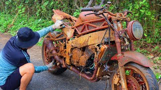 Superbike restoration in the old rusty abandoned KAWASAKI Z900 900cc racetrack [upl. by Bust]