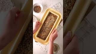 🍞 Low Carb Körnerbrot in nur 10 Minuten Zubereitungszeit 🌿 [upl. by Gerty]