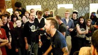 Rise Against performing quotReEducation Through Laborquot at Kansas City Kitty [upl. by Rachelle]