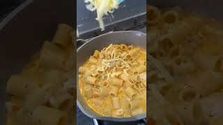 Nandos Chicken amp Halloumi Pasta healthyrecipes easydinnerideas quickdinners halloumipasta [upl. by Breed]