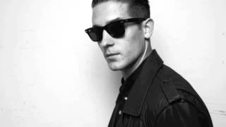 Runaround Sue GEazy ft Greg Banks [upl. by Mancino]