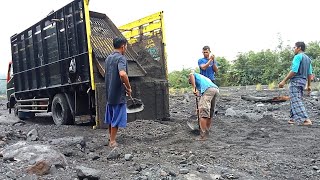 After The Rain Falls The Miners Continue Loading And Sifting Sand [upl. by Negaet555]