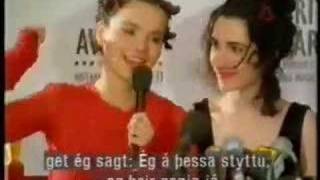 Björk amp Pj Harvey Backstage Brit Awards [upl. by Hplodur481]