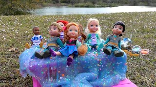 Slime Fun  Elsa amp Anna toddlers are playing outdoors  Barbie dolls  game [upl. by Concepcion]