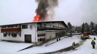 Großbrand in Wohn und Geschäftshaus in Schwandorf [upl. by Lleuqar950]