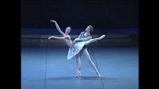 Svetlana Zakharova and Denis Matvienko in the ballet quotRaymondaquot New National Theatre Tokyo 2009 [upl. by Wardieu556]