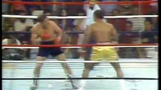 Boxing  1981  10 Rnd Heavywwightt Bout  Gerrie Coetzee VS Renaldo Snipes imasportsphile com [upl. by Nordna]