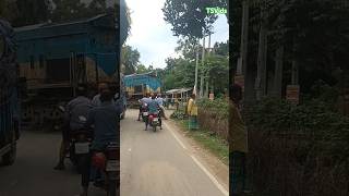 Waiting  Level Crossing bdrail levelcrossing beautifulbangladesh [upl. by Iiette390]