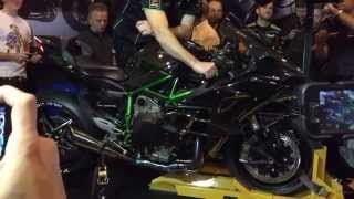 Kawasaki H2R Warm Up and Dyno [upl. by Aubrie]