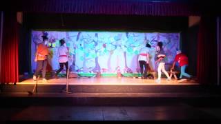 Blancanieves y los 7 enanitos teatromusical Colegio Gibraljaire 29042014 [upl. by Atwater]