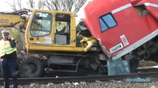 Zugunglück in Mühlheim fordert drei Todesopfer [upl. by Kassaraba202]