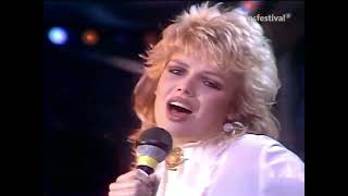 Kim Wilde  Chequered Love WWF Club 1981 [upl. by Jemimah268]