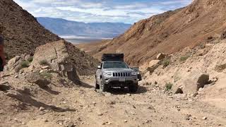 quotShiftersquot Jeep Grand Cherokee WK2 Lippincott Pass Climb [upl. by Peednas]