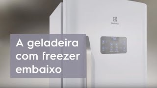 Conheça a Geladeira Frost Free Bottom Freezer Disponível branca e inox [upl. by Eniamrehc]