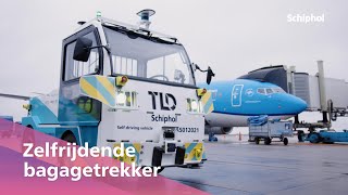 Proef gestart met zelfrijdende bagagetrekker op Schiphol [upl. by Koffman]