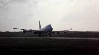 Wamos Air B747 landing [upl. by Silvain]