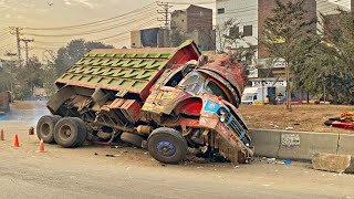 UNBELIEVABLE IDIOTS TRUCK DRIVERS FAILS  CRAZY TRUCK CRASH  TOP DANGEROUS MOMENTS OF THE YEAR 2023 [upl. by Tresa]