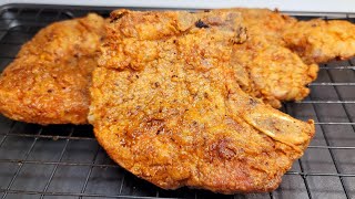 EASY FRIED PORK CHOPS  recipe [upl. by Mallissa]