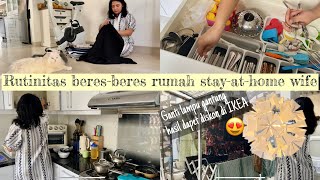 KESEHARIAN STAY AT HOME WIFE DAN RUTINITAS BERESIN RUMAH [upl. by Aniles]