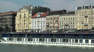 Budapest bei Tag  Fahrt auf der Donau  Full HD [upl. by Colette645]