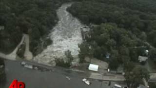 Raw Video Heavy Rains Cause Iowa Dam Break [upl. by Arykat]