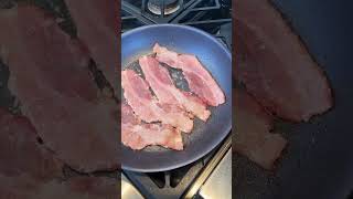 How to cook the perfect crispy bacon in water shorts viral cooking [upl. by Panaggio]