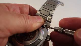 How to install a watch bracelet with tight clearances [upl. by Yedoc315]