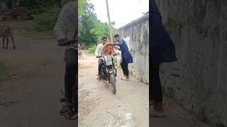 Bag❌ Bike ☑️ chori plan 🤣😂 amershaik chori bikecomedy viralshorts shorts [upl. by Sillek]