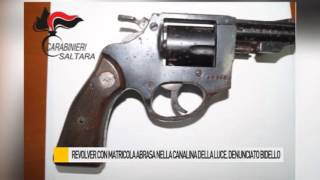 Revolver con matricola abrasa nella canalina della luce denunciato un bidello [upl. by Anderer542]