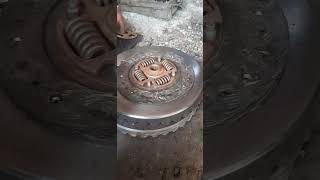 How to fitting a clutch plate leather lock toyotamechanic trainingautomobilerepairand viral [upl. by Lussi570]