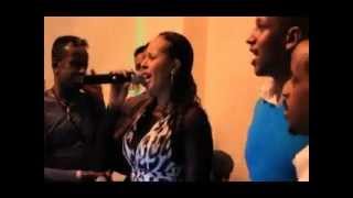 Nayruus 2013 Farxiya Fiska iyo Cayduruus Halyeey LIVE New Years EVE [upl. by Elsey]