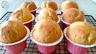 RECETTE MUFFINS À LA VANILLE LÉGERS ET MOELLEUX فطائرالفانيليا الهشه Fluffy vanilla muffins Ramadan [upl. by Shepp]