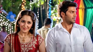 Sayyeshaa Ne Shaadi Mein Sabhi Ke Samne Cheda Arya Ko [upl. by Yro]