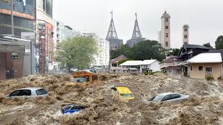 Canada Sinking Today Heavy Flooding Turns Vancouver Into a River Cars Swept Away [upl. by Stein733]