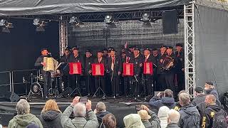 🌧️ Stader ShantychorFestival​ 🌧️​  quotDe Tampentrekkerquot  quotSantianoquot  mit Regen und Wind 🌧️🌧️🌧️ [upl. by Helman642]