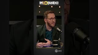 Danilo Fedel O brasileiro trabalha muito só que ele trabalha com o quotmachado cegoquot  Pivotando [upl. by Novyart]