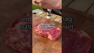 Steak op de BBQ sierdsteak biefstuk steak bbq koken [upl. by Vowel]