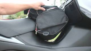 Givi T435 Tunnel Bag for scooters Burgman 400  MicBergsma [upl. by Eitten]