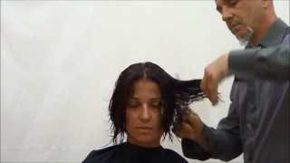 Taglio corto sfilato a forbice  short haircut [upl. by Ahsoyem]