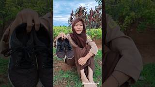 SOLUSI GAK PUNYA KAOS KAKI [upl. by Baldridge]