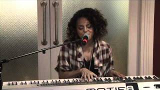 Marsha Ambrosius quotButterfliesquot Acoustic [upl. by Consolata]