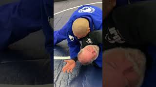 Reverse Ezekiel ￼choke from side control rodrigograciejrbjj bjjfanatics ￼ [upl. by Matlick133]